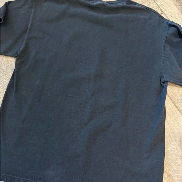 Vintage 2011 M&Ms Red M&M black graphic tshirt - Picture 16 of 16